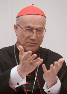 Кардинал Тарчизио Бертоне