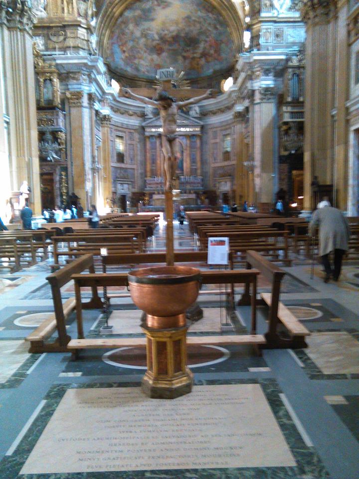 В церкви Джезу в Риме