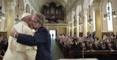 Папа в церкви вальденсов в Турине: образы исторического визита (ФОТО)
