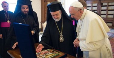 Папа Франциск встретился с делегацией от Константинопольского Патриархата