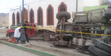 В Мексике врезавшийся в толпу паломников грузовик убил 16 человек
