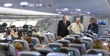 Пресс-конференция Папы Франциска на борту самолета: меня не волнует манипулирование моими словами