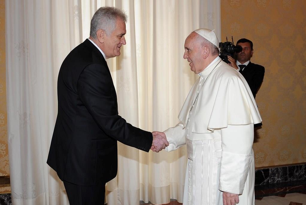 Папа встретился с президентом Сербии: в центре беседы — положение беженцев