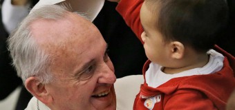 Американский политолог обвинил Папу Франциска в том, что он способствует «самоубийству христианской Европы»