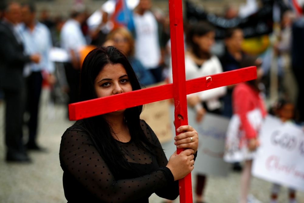 В канун праздника Крестовоздвижения католики Ирака прошли с крестами по Ниневийской долине