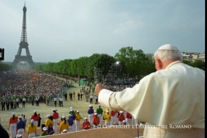 Иоанн Павел II на Всемирном дне молодежи в Париже. 1998 г.