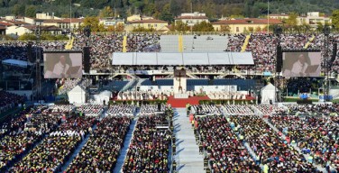 Папа Франциск во Флоренции: «мечтаю о Церкви близкой к народу…»
