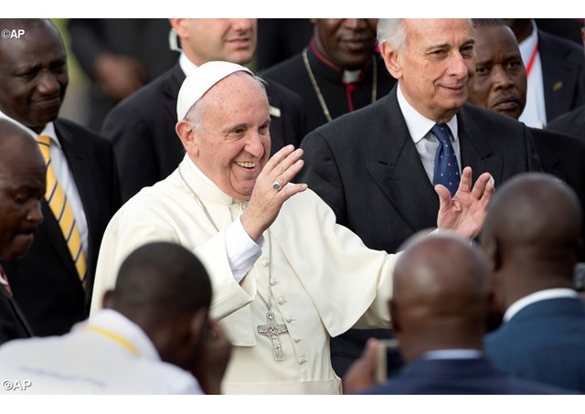 Папа Римский Франциск прибыл в Кению
