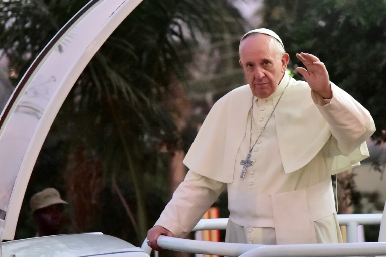 wpid-pope-francis-waves-as-he-arrives-at-the-rubaga-cathedral-in-kampala-uganda-on-november-28-2015-on-the-second-leg-of-an-africa-tour