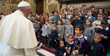 Папа: католические принципы образования отвергают идеологию