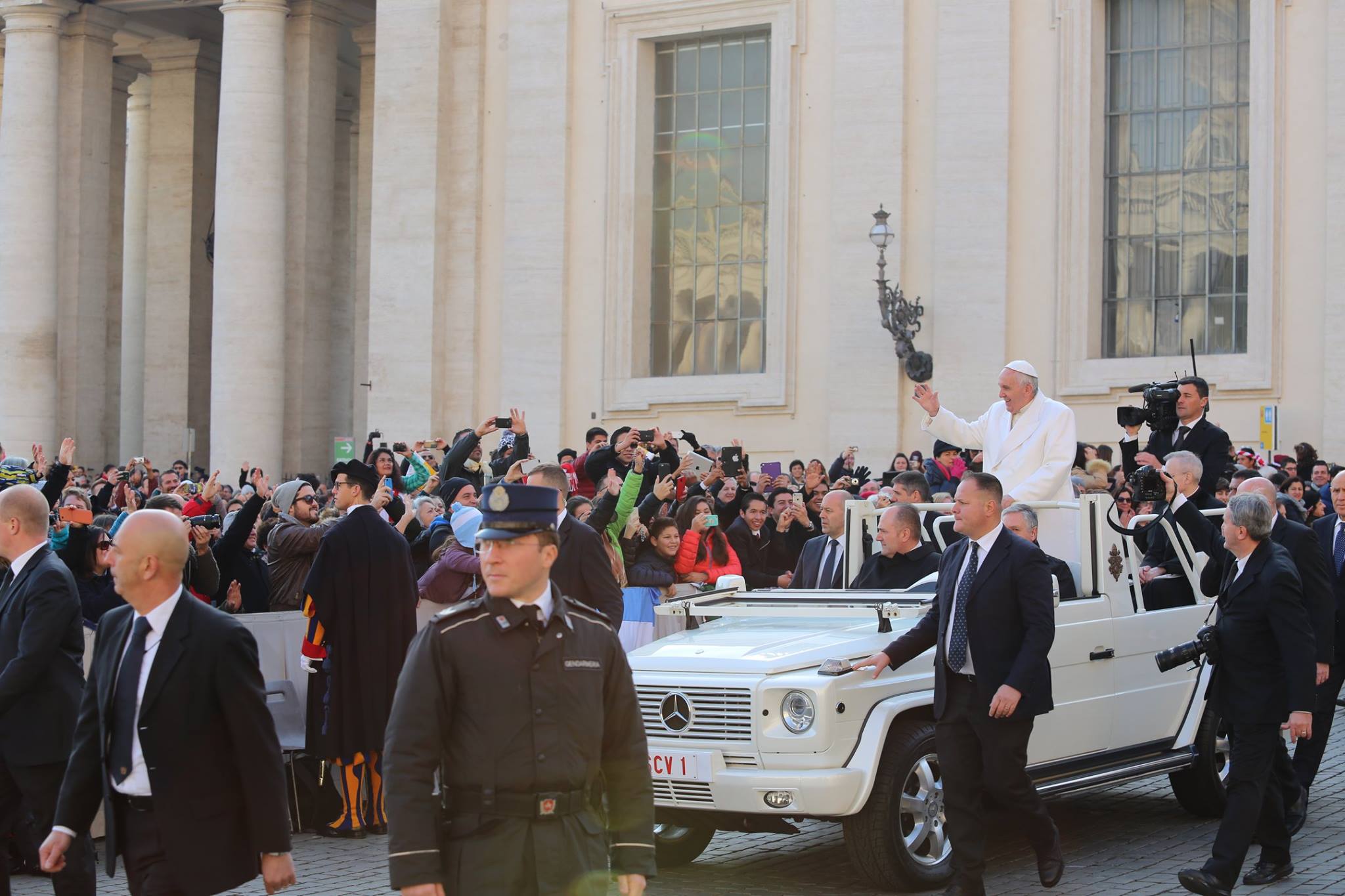 Папа не боится угроз исламистов и не наденет бронежилет