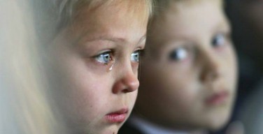 СМИ: Москва разделила детей-сирот на «своих» и «чужих»