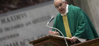 Папа: исповедальня – не для осуждения, а для прощения
