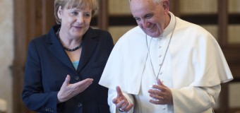 СМИ: Папа объяснил Ангеле Меркель свои слова при сравнении Европы с «бесплодной женщиной»