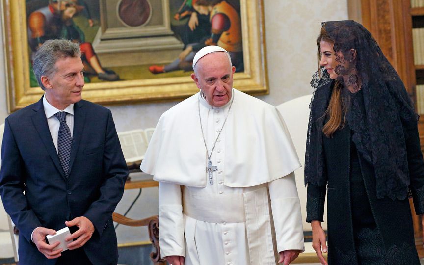 Папа Франциск изменил правила ватиканского протокола встреч с разведенными католиками — главами государств