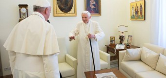 В преддверии Пасхи Папа Франциск навестил Бенедикта XVI