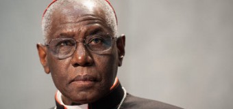 Куриальный кардинал критикует «деформацию богослужений»