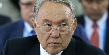 Президент Казахстана называет неразумным участие стран исламского мира в гонке вооружений