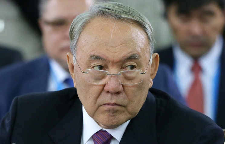 Президент Казахстана называет неразумным участие стран исламского мира в гонке вооружений