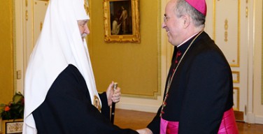 Патриарх Кирилл встретился с архиепископом Иваном Юрковичем, завершающим свое служение в России