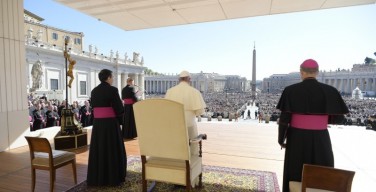 Папа Франциск напомнил о сборе пожертвований 24 апреля для Украины