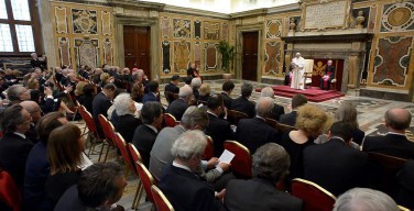 Папа: для христиан экономика и бизнес неотделимы от ценностей Царства Божьего