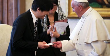 Папа Римский встретился с японским принцем и премьер-министром Польши