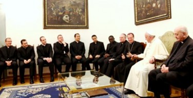Папа встретился с будущими ватиканскими дипломатами