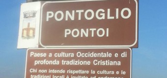 В Италии велели убрать дорожные указатели, призывающие уважать христианские ценности