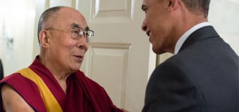 Обама принял в Белом доме Далай-ламу