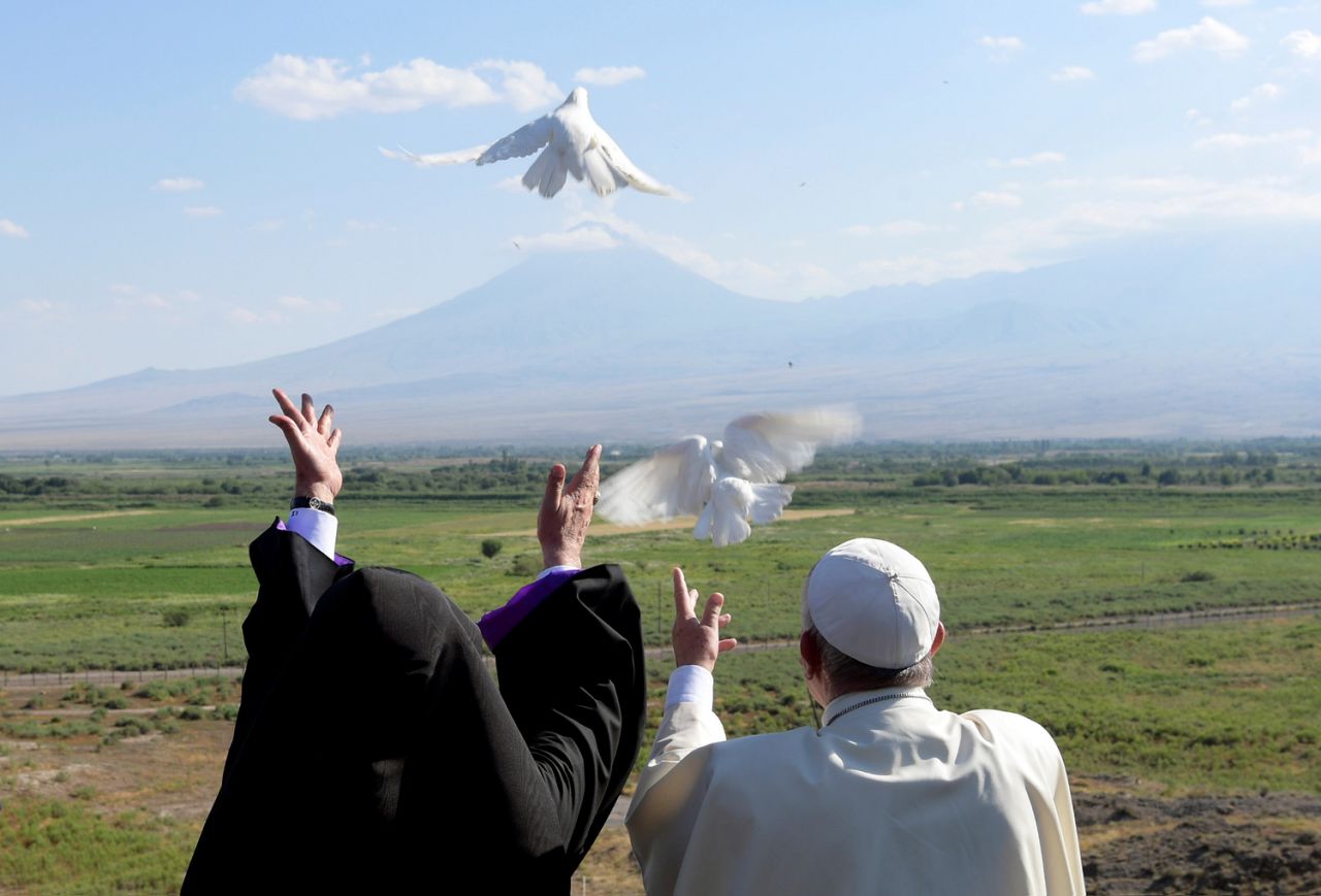Завершился визит Папы Франциска в Армению