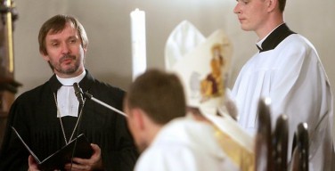 Латвийская Евангелическо-Лютеранская Церковь запретила ординацию женщин