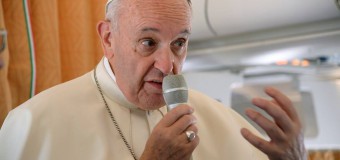 Папа Римский Франциск: Мир погряз в войне