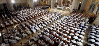 Папа: священники должны искать нуждающихся, а не власть