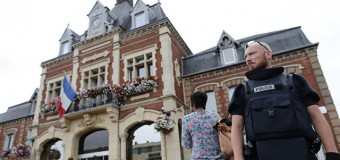 Духовенство во Франции требует усилить безопасность церквей и мечетей
