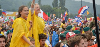 «У милосердия всегда молодое лицо». В Кракове состоялась церемония официального приветствия участниками ВДМ Папы Римского