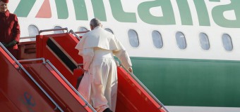 Папа Франциск начинает визит в Польшу