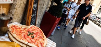 В Италии законодательно стимулируют жертвовать, а не выбрасывать еду