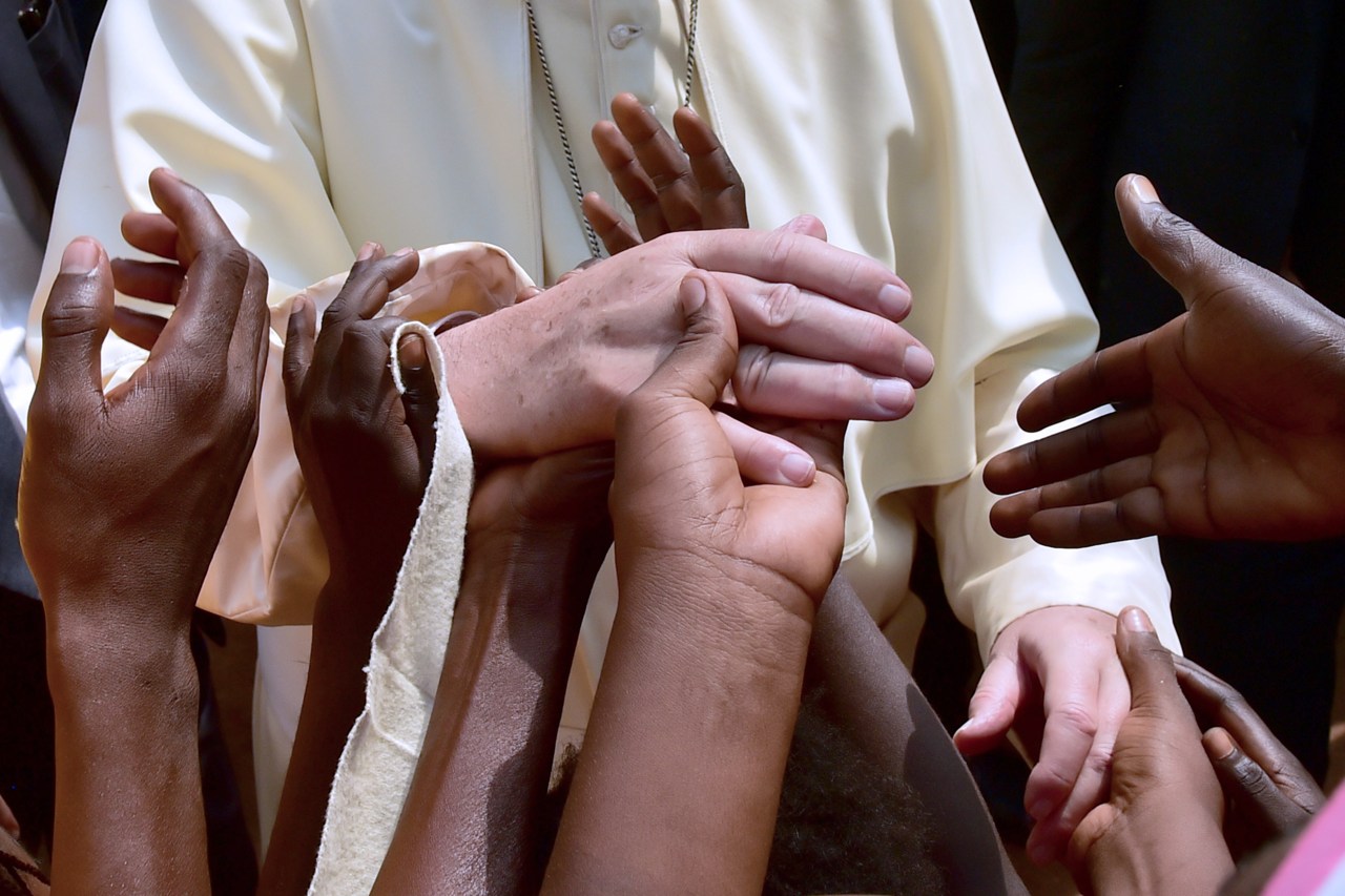Папа сделал пожертвование на борьбу с голодом в Лесото