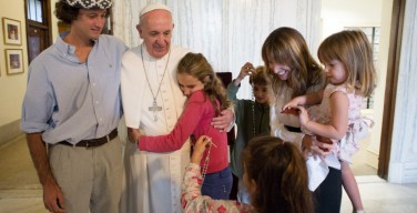 Папа учредил Департамент по делам мирян, вопросам семьи и жизни