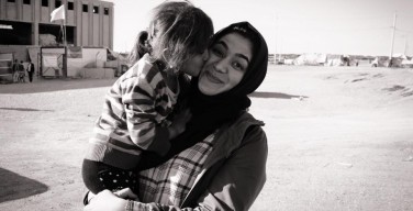 Мусульманка, рискуя собой, спасает христианских беженцев в Ираке
