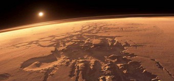 Учёные нашли на поверхности Марса ледники