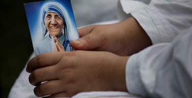 Ватикан выпустит марку к канонизации Матери Терезы