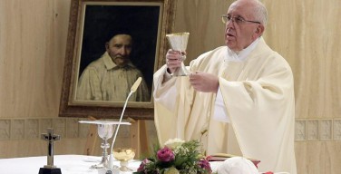 Папа: духовная безысходность преодолевается молитвой