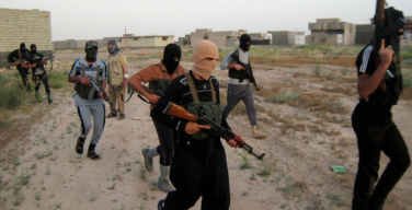 СМИ: к югу от Мосула боевики ИГИЛ казнили почти 300 мужчин и мальчиков