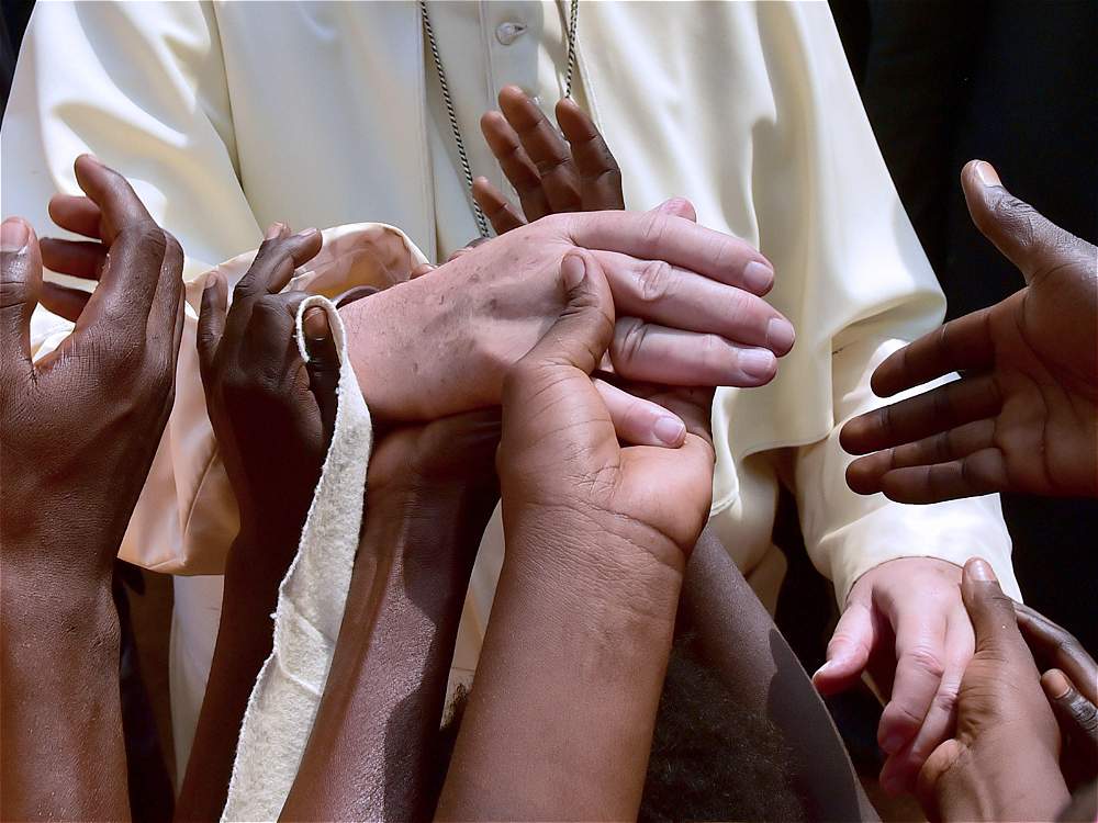 «Малолетние мигранты, лишенные защиты и голоса». Послание Папы Франциска на 103-й Всемирный день мигранта и беженца