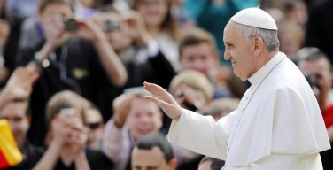 Папа Франциск призвал к «революции дел милосердия»