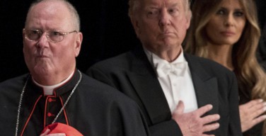 Трамп пообещал отстаивать христианские ценности вместе с католиками