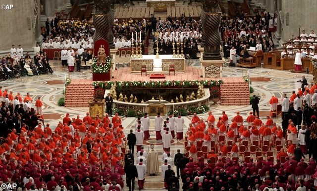 В Ватикане состоялась консистория по возведению в сан 17 новых кардиналов. Папа: не поддавайтесь вирусу враждебности