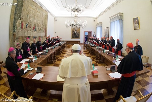 Папа Франциск провел совещание с главами подразделений Римской курии